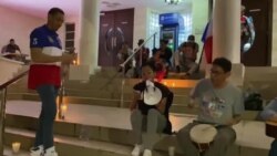 Los manifestantes permanecen en vigilia en la Corte Suprema de Justicia