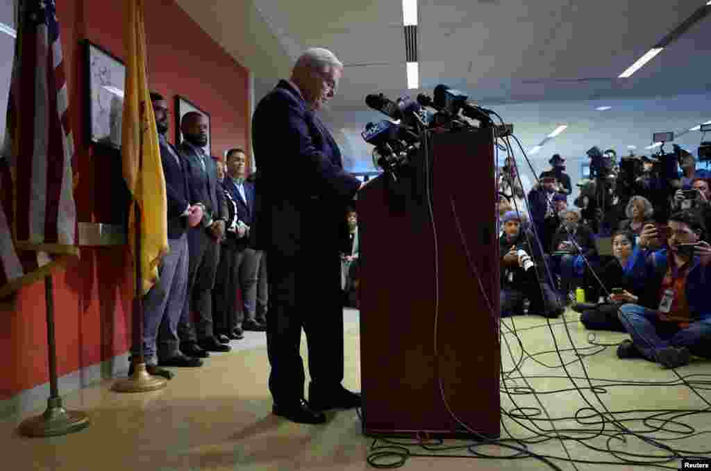 U.S. Senator Robert Menendez, a New Jersey Democrat, delivers remarks, after he and his wife Nadine Menendez were indicted on bribery offenses in connection with their relationship with three New Jersey businessmen, in Union City, New Jersey.