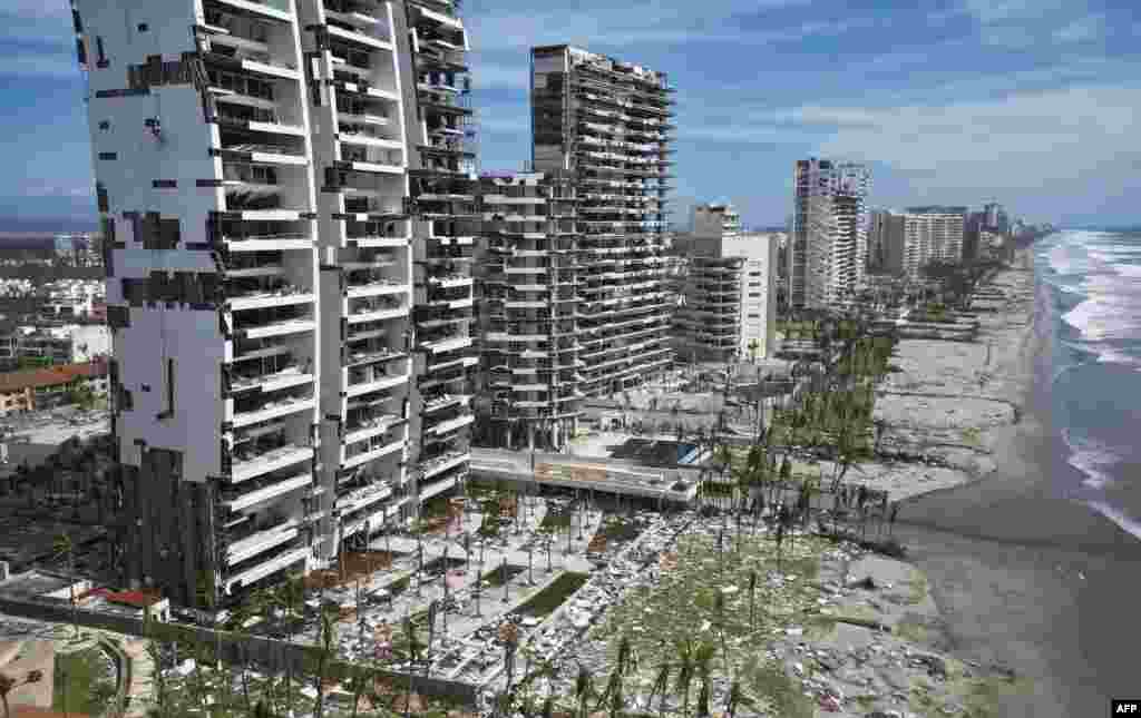Aerial view of damages caused by the passage of Hurricane Otis in Acapulco, Guerrero State, Oct. 28, 2023. The death toll from an extraordinarily powerful hurricane that hit the Mexican resort city of Acapulco rose to 39, the government said.
