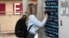 US Educators Increasingly Urge Total Phone Bans in Schools