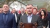 2024 წლის მაისი, ოკუპირებული ჯავის რაიონი, ცხინვალელი სეპარატისტების ლიდერი ალან გაგლოევი ჩინელ ინვესტორებთან ერთად