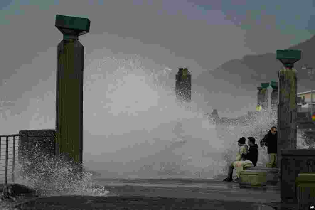 El servicio meteorológico emitió un aviso por inundación para el martes en toda la zona de la Bahía de San Francisco, así como en el Valle de Sacramento y la Bahía de Monterrey. 