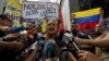 Lilián Tintori, esposa del encarcelado líder opositor Leopoldo López, habló con la prensa frente a la sede de la OEA en Caracas, Venezuela, el jueves, 23 de junio de 2016.
