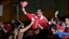 El presidente Nicolás Maduro llega a un mitin de campaña en el estado Bariñas.