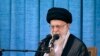 El líder supremo de Irán pide una participación "máxima" en las presidenciales del viernes