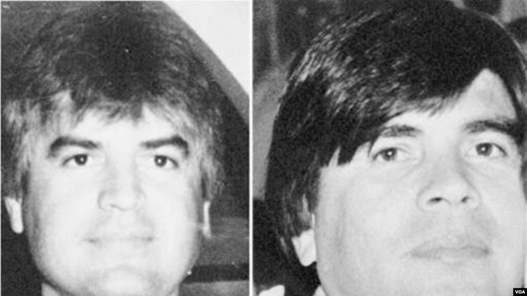 La foto de la Oficina del Procuraduría General de México muestra a Javier Arellano Félix, a la izquierda y su hermano Benjamín, ambos cabecillas del cártel que llevaba su apellido.
