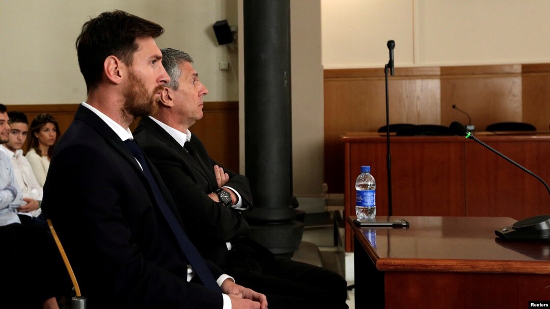 ဘောလုံးသမား Messi နှင့် ဖခင် Jorge Horacio Messi