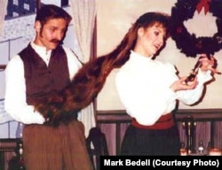 From a production of The Gift of the Magi, dramatized by Mark Bedell. (Courtesy of Mark Bedell)
