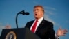 El presidente Donald Trump advirtió una vez más a México que tomará medidas por no hacer nada contra la inmigración ilegal, pero no dio detalles. 