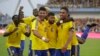 Pierre Emerick Aubameyang, à droite, célèbrent avec ses co-équipiers après avoir ouvert la marque en match d’ouverture de la CAN 2017 contre la Guinée-Bissau, au stade de l’Amitié de Libreville, Gabon, 14 janvier 2014.