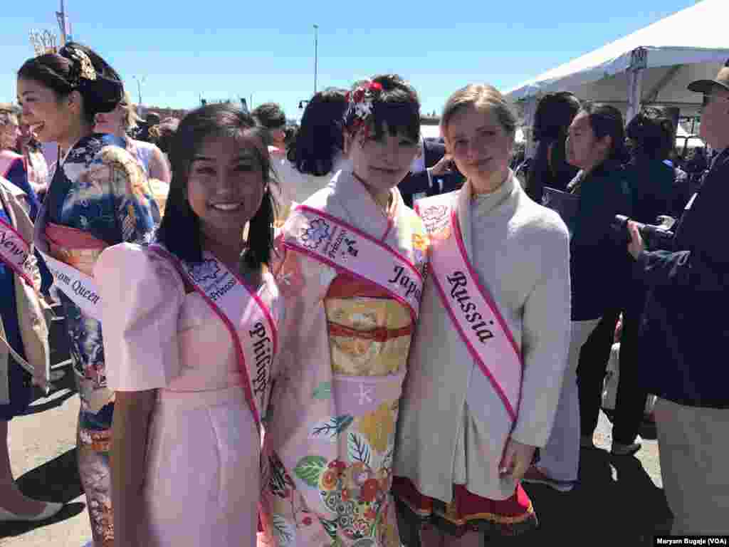 Shagalin Tsurowar Furannin Bishiyoyi A Amurka