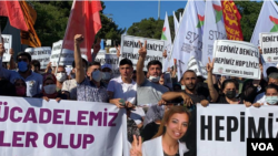 Kuştina Deniz Poyraz li Îzmirê
