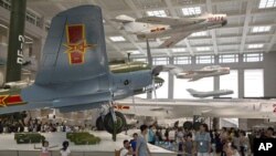 中国军事博物馆展出的军机(资料照片)