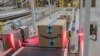 Archivo - 5 diciembre 2018 - Centro de Distribución de Amazon en Staten Island, Nueva York.