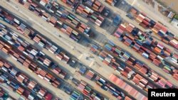 Contenedores en el puerto chino de Ningbo, provincia de Zhejiang, Mayo 28, 2019.
