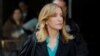 La exestrella de la serie de televisión "Desperate Housewives" emitirá la declaración ante un tribunal federal de Boston por el cargo de conspiración por pagar 15.000 dólares para que alguien corrigiera en secreto las respuestas del examen de ingreso a la universidad de su hija.