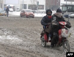 踏雪出行
