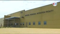 Inmigrante confinado en solitario 14 meses demanda a operador de centro de detención