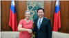 台湾外交部长吴钊燮会见美国副助理国务卿孙晓雅（Sandra Oudkirk）资料图（照片来自台湾外交部推特账号）