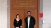 Sabîha Temîzkan û parêzerê wê Veysel Ok