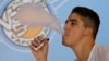 E-Cigarette Sellers Offer Financial Aid to Students