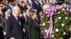 El presidente de EEUU, Joe Biden, y la vicepresidenta, Kamala Harris, llegan al Cementerio Nacional de Arlington, en Virginia, para las conmemoraciones del Día de los Veteranos.