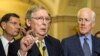 Archivo - Mitch McConnel, líder de la mayoría en el Senado ha manifestado preocupación por el arancel a México, anunciado por el presidente Trump.