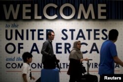 International passengers arrive at Washington Dulles International Airport in Dulles.