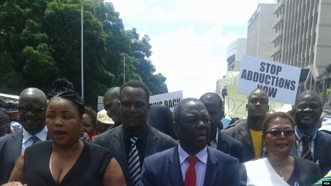 Umkhokheli weMDC-T umnumzana Morgan Tsvangirai laye ubekhona ekufoleni kokunanza ukunyamalala kuka Itai Dzamara