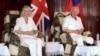 El rey Carlos III y la reina Camila asisten a una ceremonia oficial de bienvenida real "Ava" en la Universidad Nacional de Samoa el 24 de octubre de 2024 en Apia, Samoa.