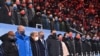 中国领导人习近平与国际奥委会主席巴赫和其他国家领导人出席北京冬奥会开幕式。（2022年2月4日）