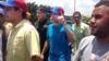 El gobernador del estado Miranda, Henrique Capriles, marcha durante la protesta del jueves. {Foto: Alvaro Algarra, VOA}