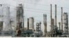 Una refinería de Citgo, en Romeoville, Illinois, cerca de Chicago. Foto de archivo: Marzo 3 de 2005. Un juez estadounidense falló a favor de una desaparecida minera canadiense que busca la incautación de Citgo por una deuda pendiente de Venezuela.