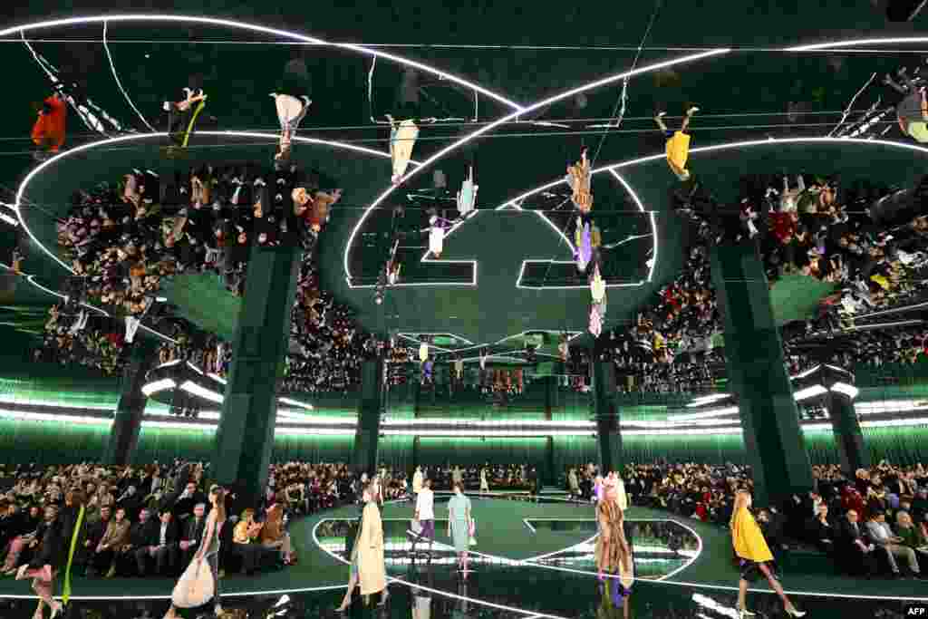 Models walk the runway during the Gucci collection show as part of Milan Fashion Week Womenswear Autumn/Winter 2025/2026 in Milan, Italy.