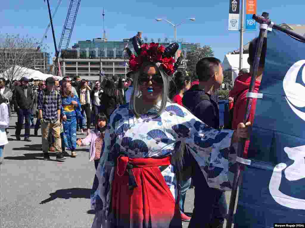 Shagalin Tsurowar Furannin Bishiyoyi A Amurka