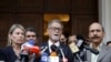 Diputado Américo de Grazia, del partido Causa Radical, es el más reciente parlamentario de la oposición que ha buscado refugio en una embajada huyendo de la represión del régimen de Nicolás Maduro.