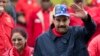 El presidente Nicolás Maduro, acompañado de su esposa Cilia Flores, saludó a los trabajadores en el 1 de mayo.