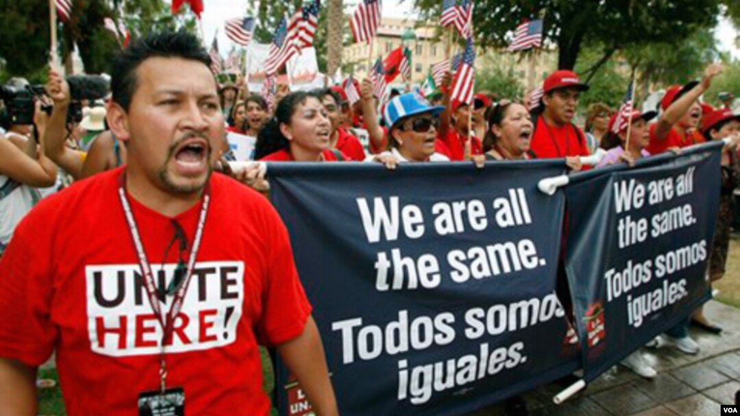 Decenas de organizaciones exigen que se respeten los derechos humanos de los inmigrantes indocumentados.