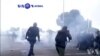 VOA60 Afirka: 'Yan Sandan Afirka Ta Kudu Sun Harba Gurnetin Roba Akan Masu Zanga Zanga