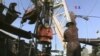 Debido a la caída del precio del petróleo,Venezuela pierde entre $600 y $800 millones de dólares al año, por cada dólar que baja.